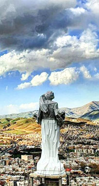 مجسمه یادبود شهدای سنندج در کوه آبیدر