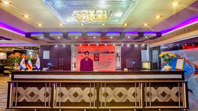 Arman-Dargahan_2534