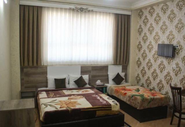 BeynolHaramein-Qom_60335