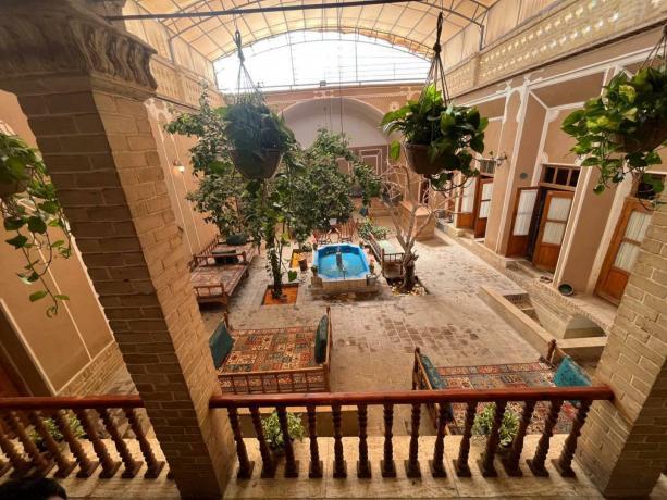 Ganjeh-Yazd_56719