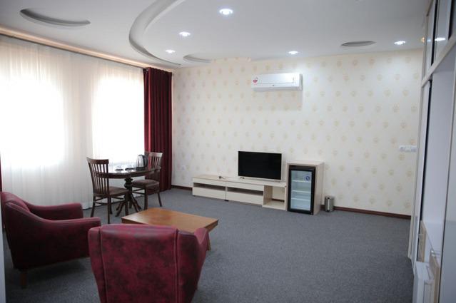 Ghaem-Sirjan_45571