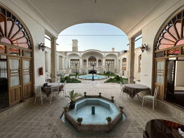 Reyhan-Kashan_58486