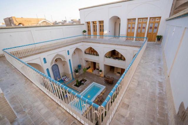 Sarayerozas-Kashan_61174