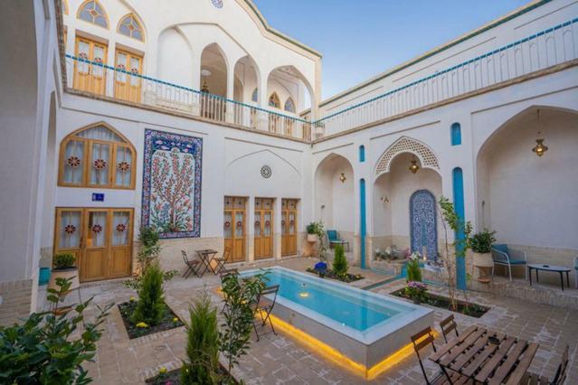 Sarayerozas-Kashan_61172