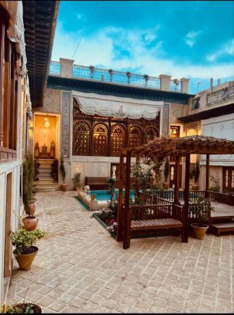 Shamsolmolok-Shiraz_54741