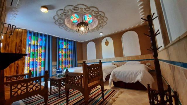 Yalo-Kashan_60319