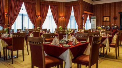 رستوران فضای بسته