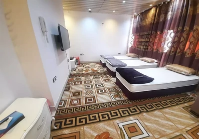 اتاق سه تخته هتل آسمان