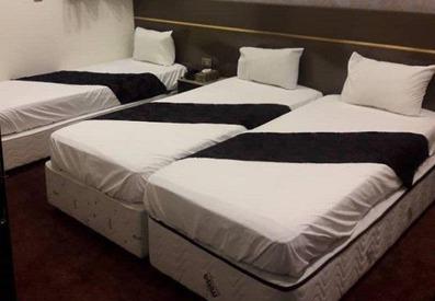 اتاق سه تخته