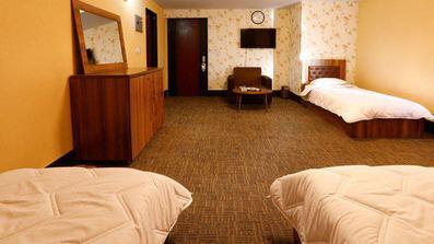 اتاق سه تخته 1