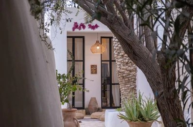 نمای ورودی بومگردی خانه باور قشم