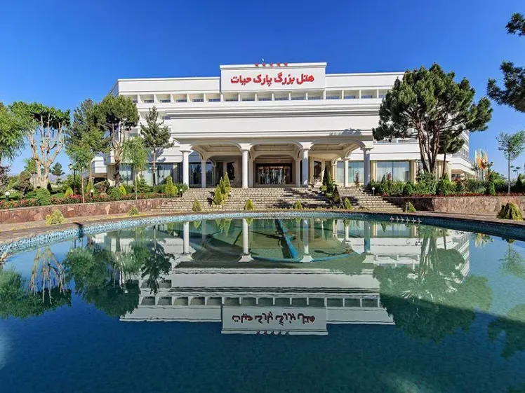 فاصله رشت تا مشهد چقدر است؟