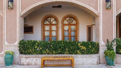 فضای بیرونی 2