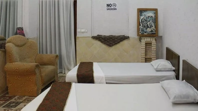 اتاق دو تخته تویین اقامتگاه سنتی دالان بهشت یزد