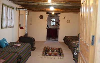 نمای داخل اتاق هتل اورس شاهرود