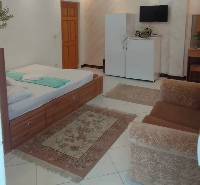 اتاق خواب دو تخته  با یخچال