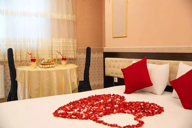 اتاق دو تخته دبل هتل فیروزه قم