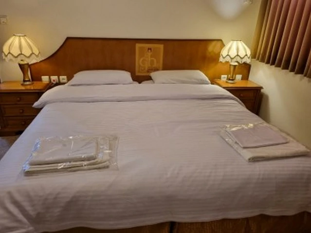 اتاق دو تخته دبل هتل آپارتمان قصر قم