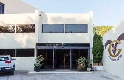 ورودی هتل گلدیس کیش