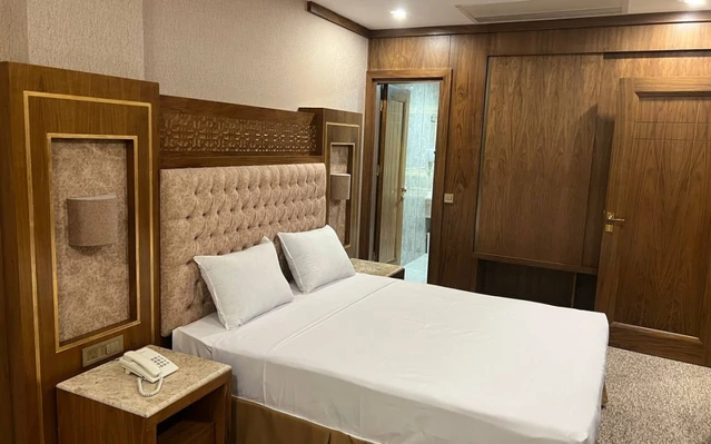 اتاق دو تخته دبل هتل حبیب مشهد