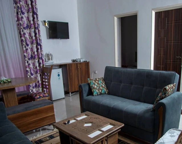 اتاق خواب مبله با یخچال