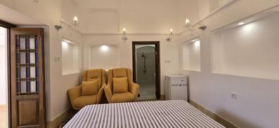 Haghighat-Yazd_40257