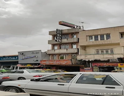 نمای روز بیرون ساختمان