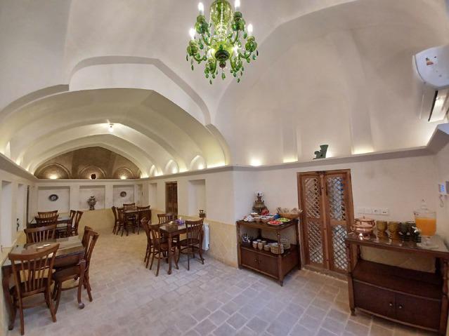 JahanArayi-Kashan_37035