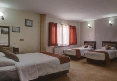 اتاق سه تخته تویین