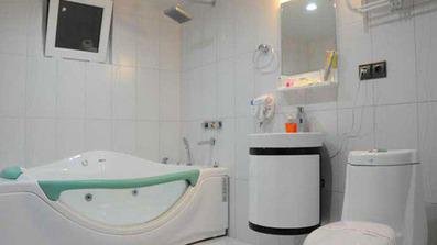 رزرو هتل کادوس رشت