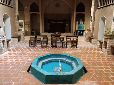 حیاط