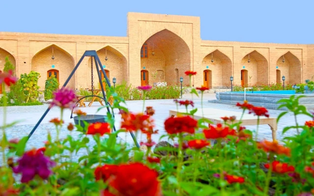 نمای کلی بوتیک هتل کوهاب نطنز