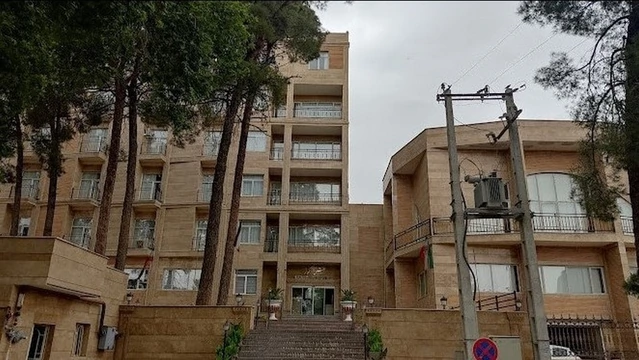 نمای کلی هتل کوثر خرم آباد