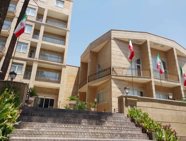 نمای کلی هتل کوثر خرم آباد