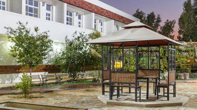 فضای بیرونی 2