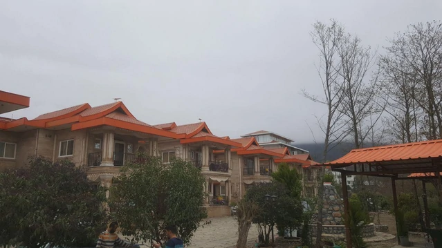 نمای کلی مجتمع اقامتی مهر کادوس چابکسر