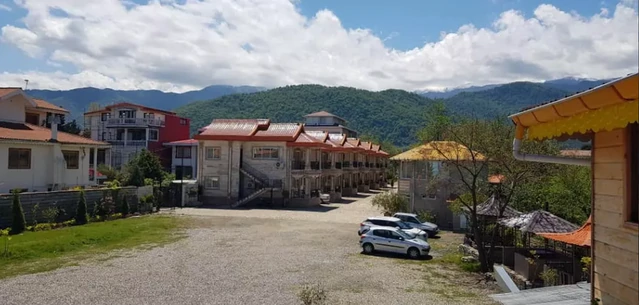 نمای کلی مجتمع اقامتی مهر کادوس چابکسر