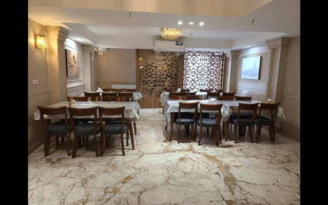 فضای سرو غذا رستوران