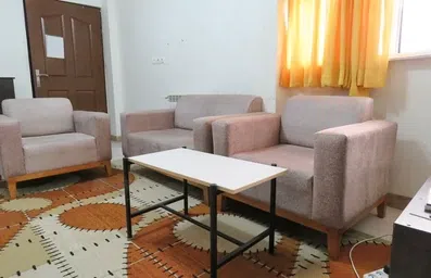 مبلمان در پذیرایی واحدهای هتل آپارتمان نرگس رشت