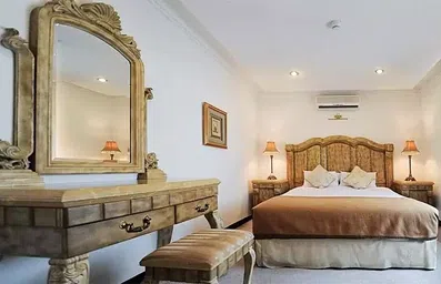 اتاق دو تخته با دکور سلطنتی در هتل مروارید خزر نور