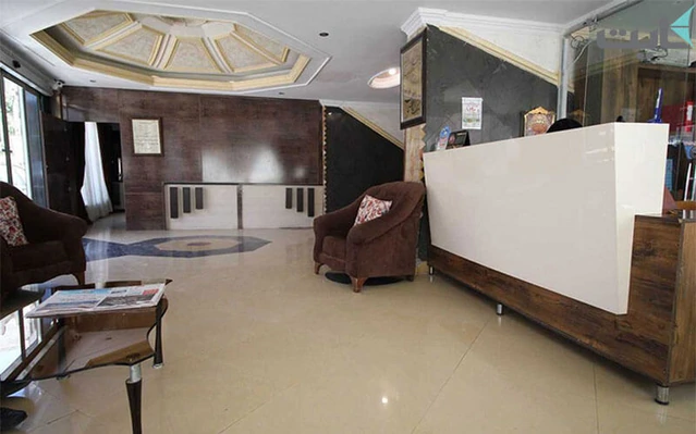 پذیرش هتل آپارتمان پارمین مشهد