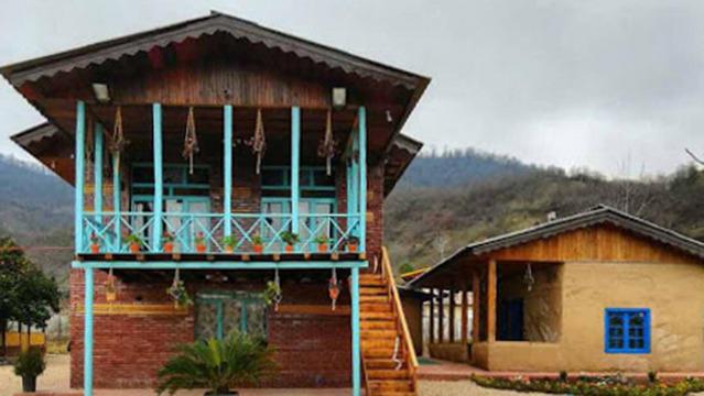 Parvizi-Talesh_7059
