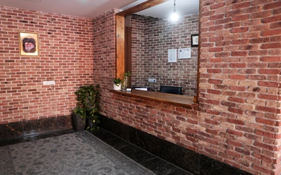 پذیرش هتل پیشان کرج