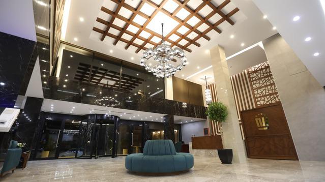Ritz-Tehran_30279