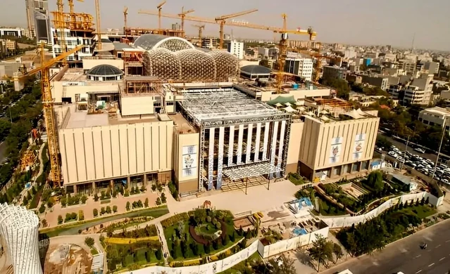 نمای بیرونی روز هتل روتانا مشهد