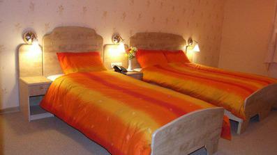 اتاق سه تخته