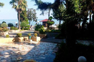 فضای باز رو به دریا