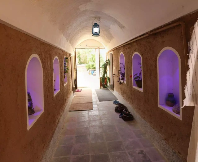 نمای ورودی اقامتگاه بوم گردی سرای جام سمنان