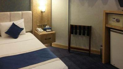 اتاق یک تخته