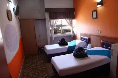 اتاق دو تخته توئین هتل طبرستان مشهد با امکانات لازم